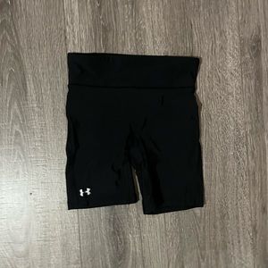 under armor black biker shorts